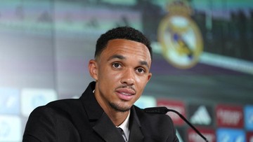 Meme Liverpool 'Digocek' Trent yang Tiba-tiba Jago Bahasa Spanyol