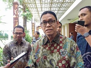 RI Mau Setop Impor BBM, Menteri Energi Singapura Datangi Kantor Bahlil RI Mau Setop Impor BBM, Menteri Energi Singapura Datangi Kantor Bahlil