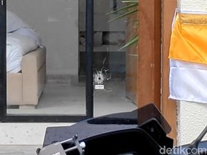 Penampakan Bekas Peluru Penembakan Brutal WN Australia di Kaca Vila Bali