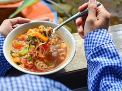 Seuhah! 5 Seblak Prasmanan di Pamulang Ini Terkenal Nikmat