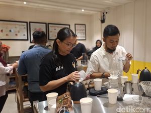 Keseruan Belajar Latte Art dan Roasting Bareng Komunitas Ngopi Yuk! Keseruan Belajar Latte Art dan Roasting Bareng Komunitas Ngopi Yuk!