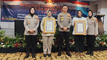 Raih IKPA 100, Direktorat Reskrimsus Polda Metro Diberi Penghargaan Kapolri