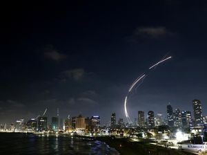 Adu Kuat Serangan Rudal Israel vs Iran: Dari Situs Nuklir Teheran ke Tel Aviv