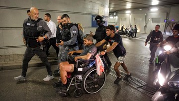 Langit Tel Aviv Dihujani Rudal Iran, Sirine Meraung, Warga Ketakutan