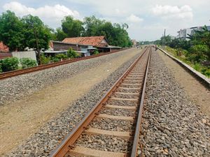 Detik-detik Tragis 3 Bocah Tertabrak KA Sembrani di Demak