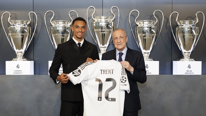 MADRID, SPAIN - JUNE 12: (EXCLUSIVE COVERAGE) Trent Alexander-Arnold poses with president of Real Madrid Florentino Pérez as the Englishman is unveiled as a Real Madrid player at Valdebebas training ground on June 12, 2025 in Madrid, Spain. (Photo b