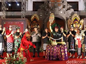 Bupati Sanjaya Buka FESTA 2025: Bukti Nyata Gotong Royong Antardesa