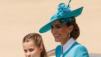 Gaya Kompak Kate Middleton dan Putri Charlotte di Trooping the Colour 2025
