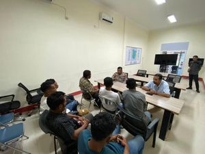 Sempat Viral Pungutan Liar di Savana Mausui NTT, Ternyata... Sempat Viral Pungutan Liar di Savana Mausui NTT, Ternyata...