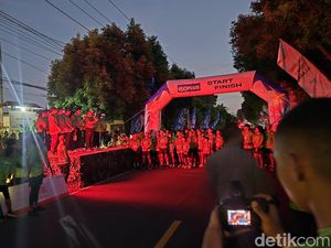Fun Run Kodam IX/Udayana di Buleleng Disambut Meriah Ribuan Peserta Fun Run Kodam IX/Udayana di Buleleng Disambut Meriah Ribuan Peserta