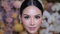 Dewy & Soft, Makeup Siraman Alyssa Daguise Bisa Jadi Inspirasi Brides-to-Be
