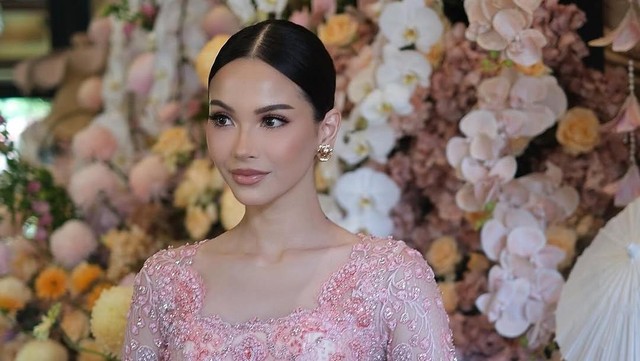 Gosip Terkini Selebriti Insertlive : Dinikahi Al Ghazali Hari Ini, Alyssa Daguise: Bismillah