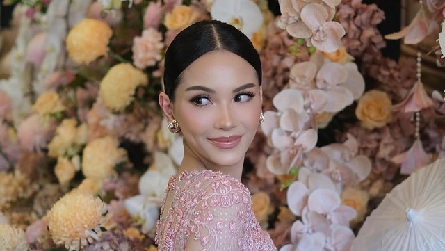 Gosip Terkini Selebriti Insertlive : Catokan hingga Skincare Mahal Jadi Suvernir Bridal Brunch Alyssa Daguise