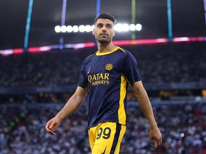 Terjebak Perang Iran-Israel, Taremi Absen Bela Inter Milan? Terjebak Perang Iran-Israel, Taremi Absen Bela Inter Milan?