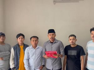 Pemuda Madura Integritas Dukung Pemkot Surabaya Tertibkan Parkir Liar Pemuda Madura Integritas Dukung Pemkot Surabaya Tertibkan Parkir Liar