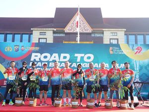 Hadiah Unik Fun Run 7,9K Polda Riau Beri Pohon kepada 79 Finisher