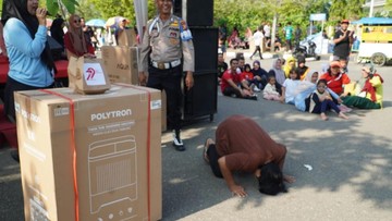 Fun Run 7,9K di Rokan Hulu, Pedagang Sujud Syukur Dapat Doorprize