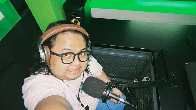 Gosip Terkini Selebriti Insertlive : Terpopuler: Penyebab Gusti Irwan Wibowo Meninggal Vs Panggilan Untuk Anak Aaliyah-Thariq