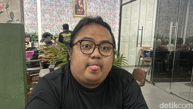 Gosip Terkini Selebriti Insertlive : Gustiwiw Sempat Singgung akan Susul Orang yang Lebih Dulu Meninggal