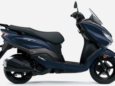 Pilihan Warna Baru Suzuki Burgman Street 125 EX yang Makin Sporty