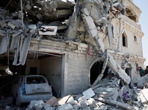 Pemandangan dari Udara Bat Yam Israel Usai Rudal Iran Menghunjam Pemandangan dari Udara Bat Yam Israel Usai Rudal Iran Menghunjam