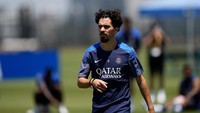 Tampil 52 kali di seluruh ajang pada musim 2024/25, VItinha membawa PSG memenangi Trophée des Champions, Ligue 1, Coupe de France, dan Liga Champions. Foto: NurPhoto via Getty Images/NurPhoto
