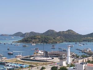50 Kapal Wisata Pelanggar Aturan Berlabuh di Labuan Bajo Ditertibkan 50 Kapal Wisata Pelanggar Aturan Berlabuh di Labuan Bajo Ditertibkan