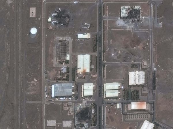 Kerusakan Situs Nuklir Iran yang Dibom AS Terekam Foto Satelit