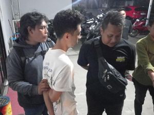 Modus Jualan Baju, Dua Pengedar Sabu dan Ekstasi di Mataram Ditangkap Modus Jualan Baju, Dua Pengedar Sabu dan Ekstasi di Mataram Ditangkap
