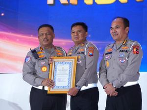 Polres Bangkalan Raih Penghargaan Kakorlantas Polri Polres Bangkalan Raih Penghargaan Kakorlantas Polri