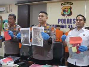Siswi SMA di Lampung Selatan Kubur Bayi Hasil Hubungan Gelap, Pelaku Ditangkap Siswi SMA di Lampung Selatan Kubur Bayi Hasil Hubungan Gelap, Pelaku Ditangkap