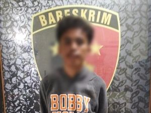 Pria Mataram Curi Gerobak Angkut Sampah lalu Digadai Rp 300 Ribu Pria Mataram Curi Gerobak Angkut Sampah lalu Digadai Rp 300 Ribu