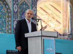 Presiden Iran Ingatkan Israel Akan Menyesali Serangan ke Negaranya