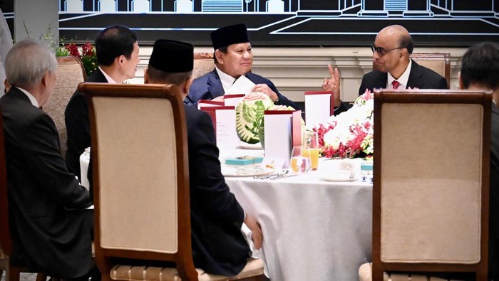 Presiden Prabowo Subianto saat jamuan santap siang kenegaraan bersama Presiden Singapura Tharman Shanmugaratnam. (Foto: Cahyo - Biro Pers Sekretariat Presiden)