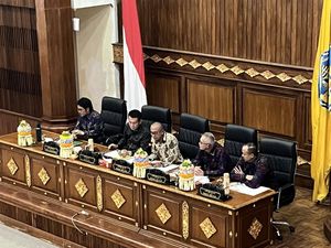 Ruang Direnovasi, DPRD Bali Sidang Paripurna di Kantor Gubernur Selama 7 Bulan Ruang Direnovasi, DPRD Bali Sidang Paripurna di Kantor Gubernur Selama 7 Bulan