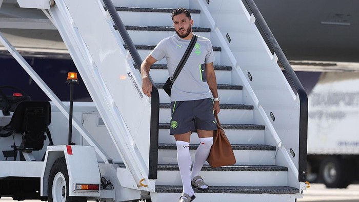 Rayan Cherki FORT LAUDERDALE, FLORIDA - JUNE 12: Rayan Cherki #29 of Manchester City arrives at Fort Lauderdale-Hollywood International Airport prior to the 2025 FIFA Club World Cup on June 12, 2025 in Fort Lauderdale, Florida. (Photo by Leonardo Fernandez/Getty Images)