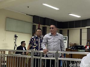 Kabag Pengadaan Setda Semarang Sobek Dokumen Saat Digeledah KPK: Saya Panik Kabag Pengadaan Setda Semarang Sobek Dokumen Saat Digeledah KPK: Saya Panik