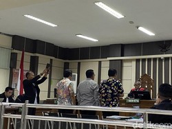 Mencuat Titipan Bapake di Kasus Proyek Kursi SD Disdik Semarang Rp 18 M