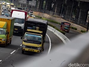 AHY Ungkap Biang Kerok Susahnya Basmi Truk Obesitas AHY Ungkap Biang Kerok Susahnya Basmi Truk Obesitas