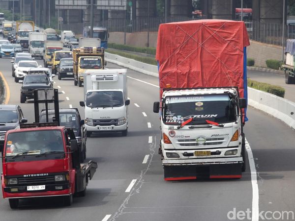 Truk Obesitas Mau Dibasmi, Paling Lambat 2026