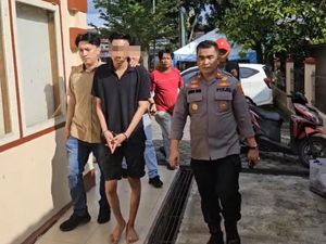 Fakta di Balik Pria Rayu Pasangan Sesama Jenis Minum Kopi Sianida Fakta di Balik Pria Rayu Pasangan Sesama Jenis Minum Kopi Sianida