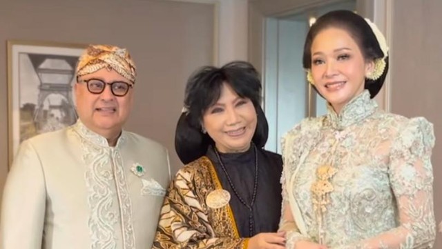 Gosip Terkini Selebriti Insertlive : Anne Avantie Dapat Uang Satu Keresek dari Irwan Mussry, Berapa Harga Kebaya Maia?