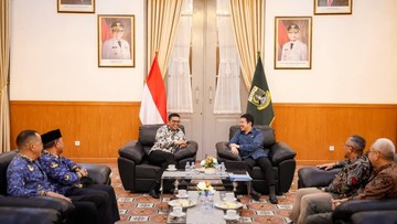 Andra Soni Rapat Bareng BPS, Diskusi soal DTSEN-Pertumbuhan Ekonomi Banten