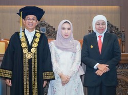 Rektor Unair 2025-2030 Telah Dilantik, Begini Pesan Gubernur Jatim