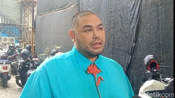 Ibadah Haji Bikin Ivan Gunawan Lunasi Utang dan Tinggalkan Riba