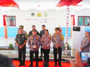 Kapolri Pastikan Dapur MBG yang Dibangun Polri Jaga Kualitas Bahan Baku Kapolri Pastikan Dapur MBG yang Dibangun Polri Jaga Kualitas Bahan Baku