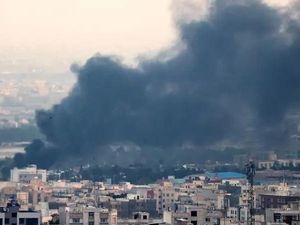 Israel Kembali Serang Iran, Ledakan Terdengar di Sisi Barat Teheran Israel Kembali Serang Iran, Ledakan Terdengar di Sisi Barat Teheran