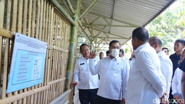 Usai Tinjau Budidaya Ikan, Menteri Agus Cek Peternakan Ayam di Lapas Kendal