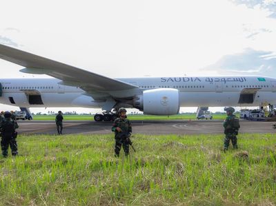 Personel TNI Kodam I/BB Kawal Ketat Pesawat Saudia yang Terima Ancaman Bom