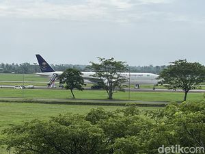Saudia Airlines Angkut Jemaah Haji Mendarat Darurat karena Ancaman Bom Saudia Airlines Angkut Jemaah Haji Mendarat Darurat karena Ancaman Bom